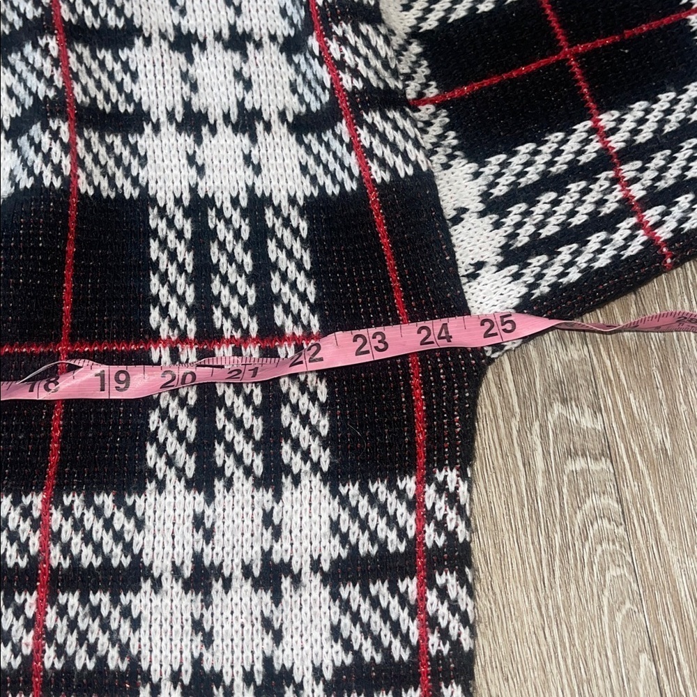 Vintage cuddle knit size large Black and White Plaid Cardigan sweater - Picture 4 of 6
